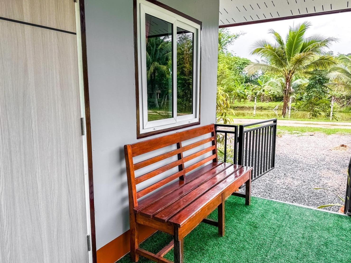 Baan Panmala Guesthouse - Ao Luek, ク ラビ エクステリア 写真