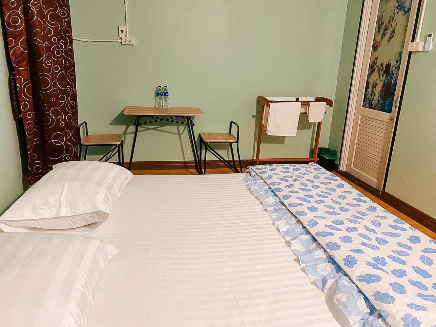 Baan Panmala Guesthouse - Ao Luek, ク ラビ エクステリア 写真