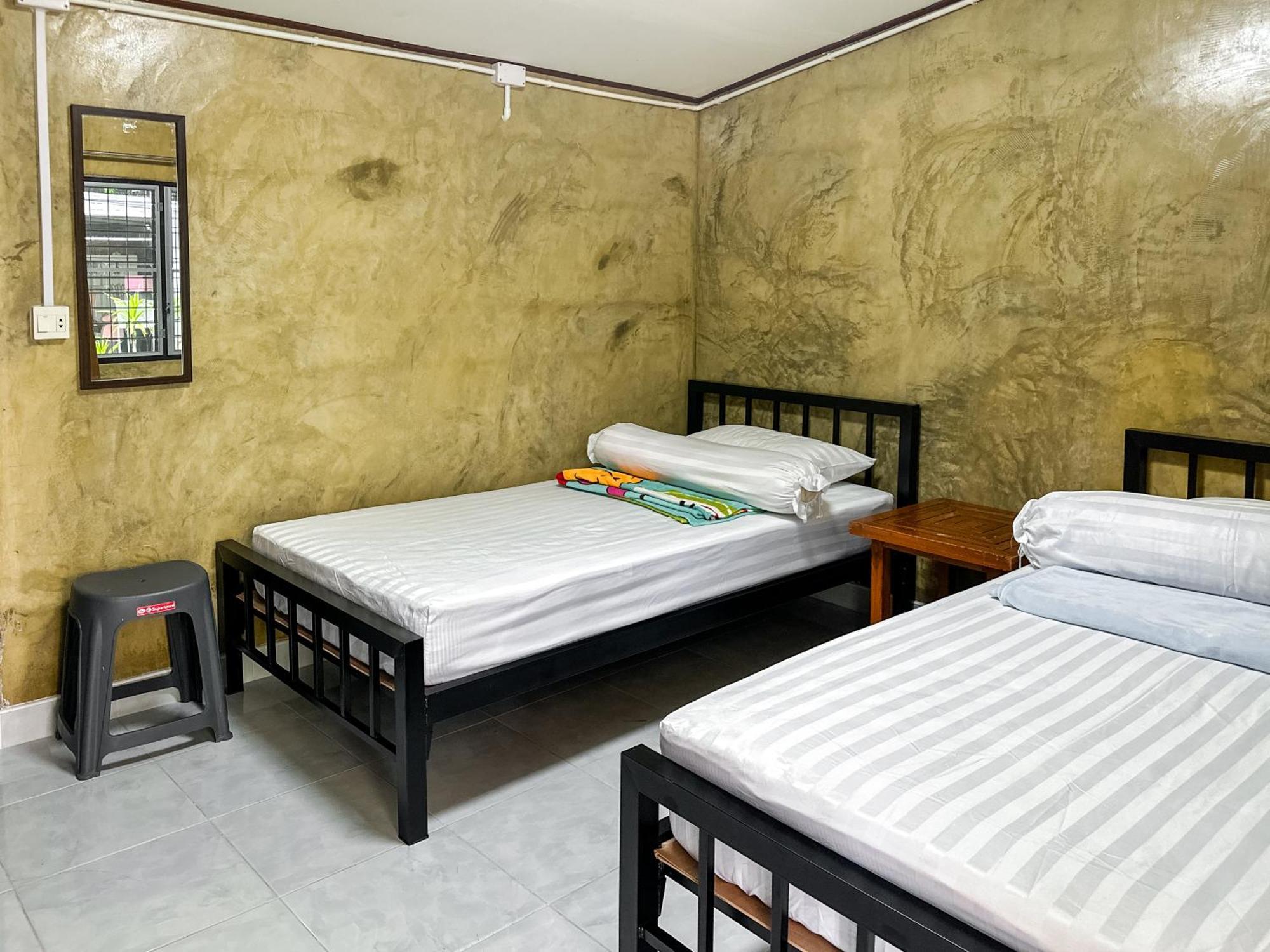 Baan Panmala Guesthouse - Ao Luek, ク ラビ エクステリア 写真